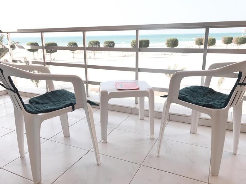 Golden Beach Motel Шарджа Екстериор снимка
